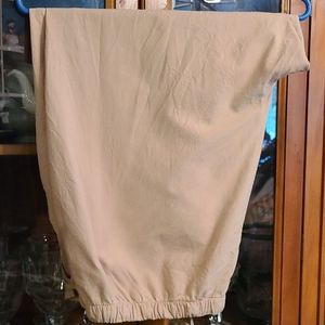 Ladies white stag capri pants